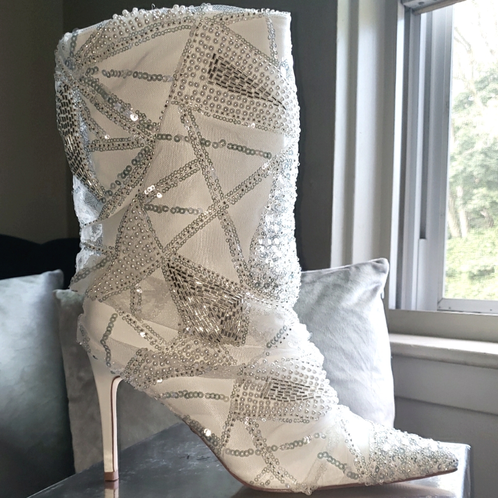 NWT Showstopper White Booties Lace & Diamond Sparkling Mid Boots one of a kind - Picture 15 of 16